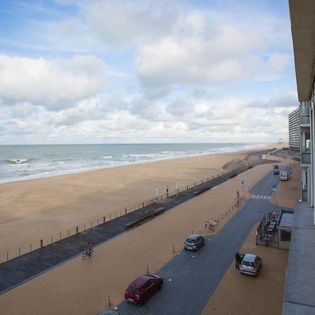 Bright Apartment With Sea View Oostende Dış mekan fotoğraf