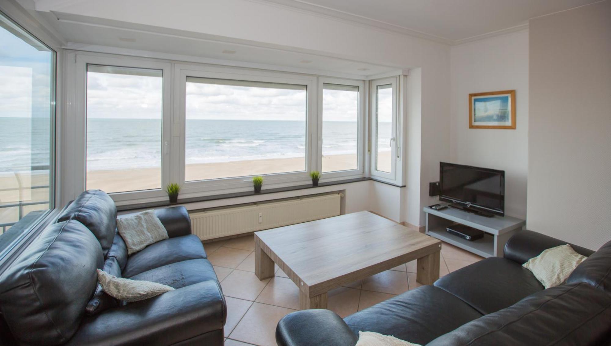 Bright Apartment With Sea View Oostende Dış mekan fotoğraf