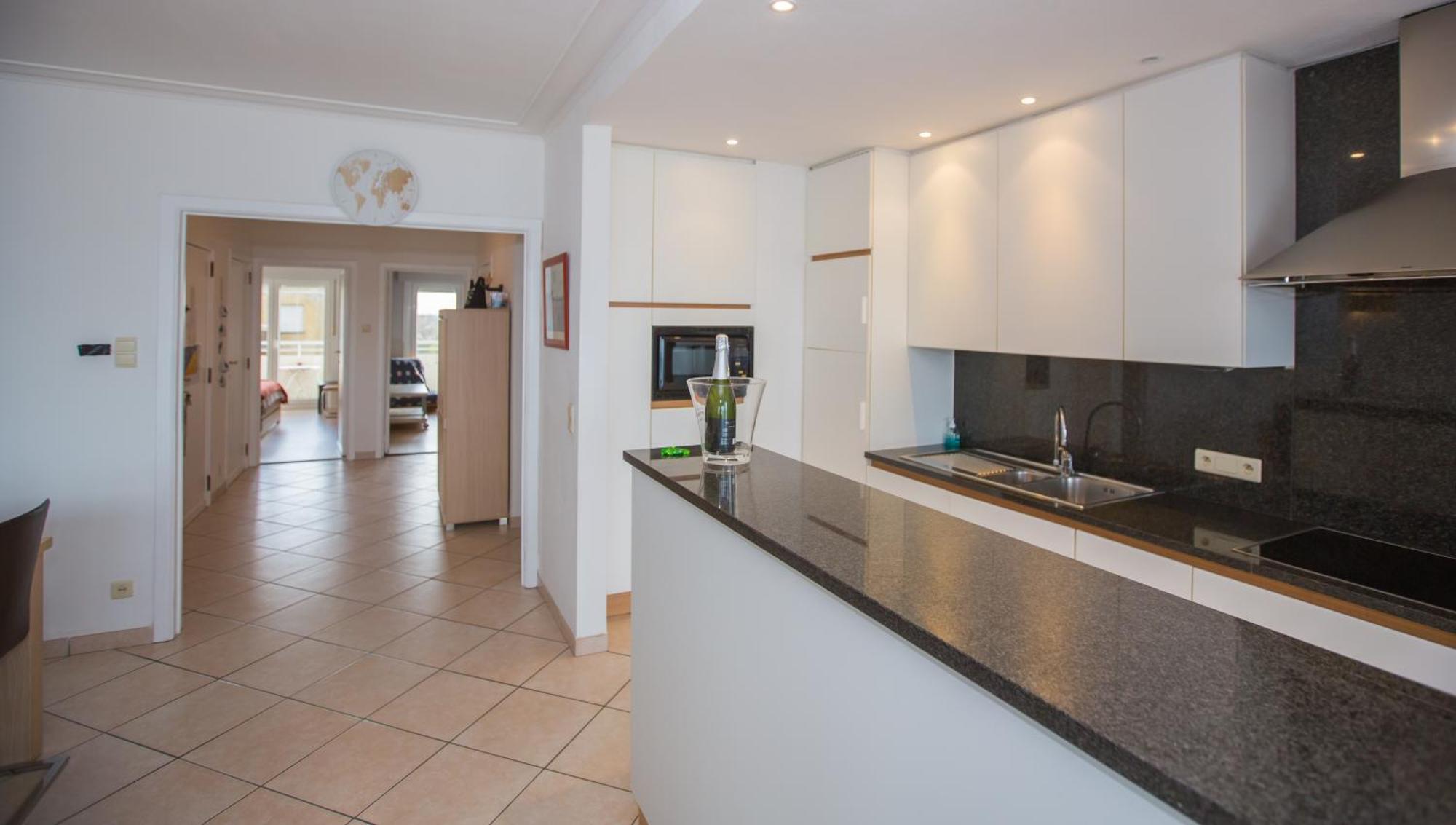 Bright Apartment With Sea View Oostende Dış mekan fotoğraf
