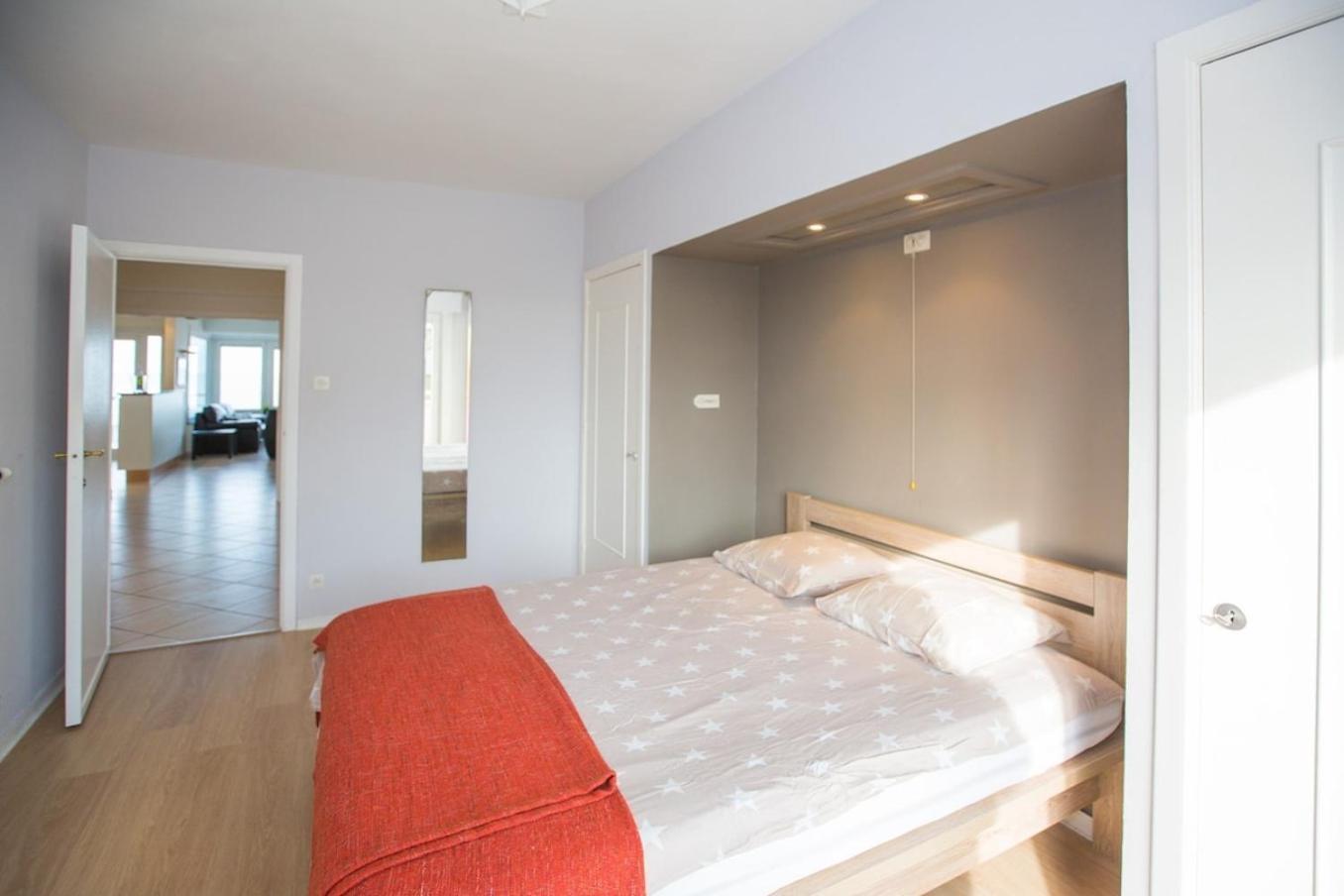 Bright Apartment With Sea View Oostende Dış mekan fotoğraf